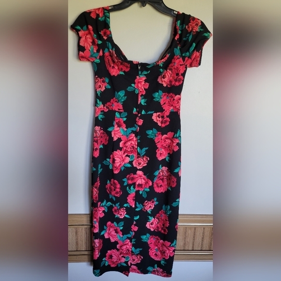 I.N. San Francisco Juniors Black Red Roses Floral Vneck Mini Pencil Dress Size 5 - Picture 4 of 6